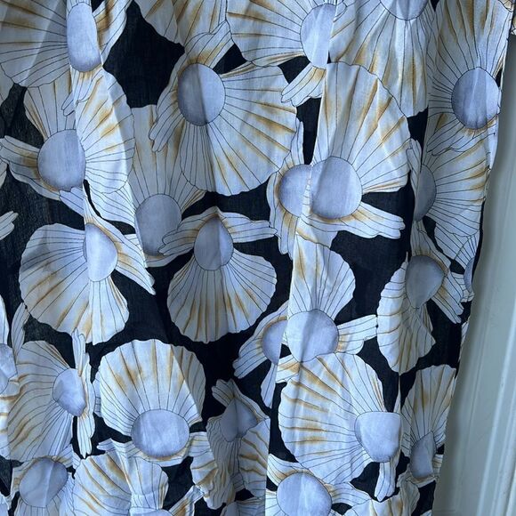 White Floral Design Kaftan - ONE SIZE - Brand New - Black String Embellisments - Picture 3 of 6